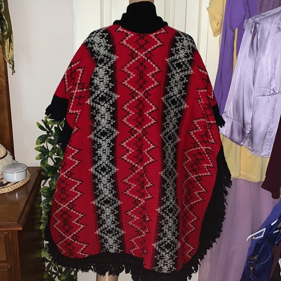 Vintage red black fringed blanket Hippie poncho jacket pullover free sized top - Picture 8 of 9
